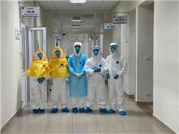 Chiều 13/4, Việt Nam ghi nhận 3 ca mới mắc COVID-19, trong đó có 2 ca ở Hạ Lôi